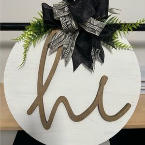 Rustic White and Brown 'Hi' Holiday Wall Decor